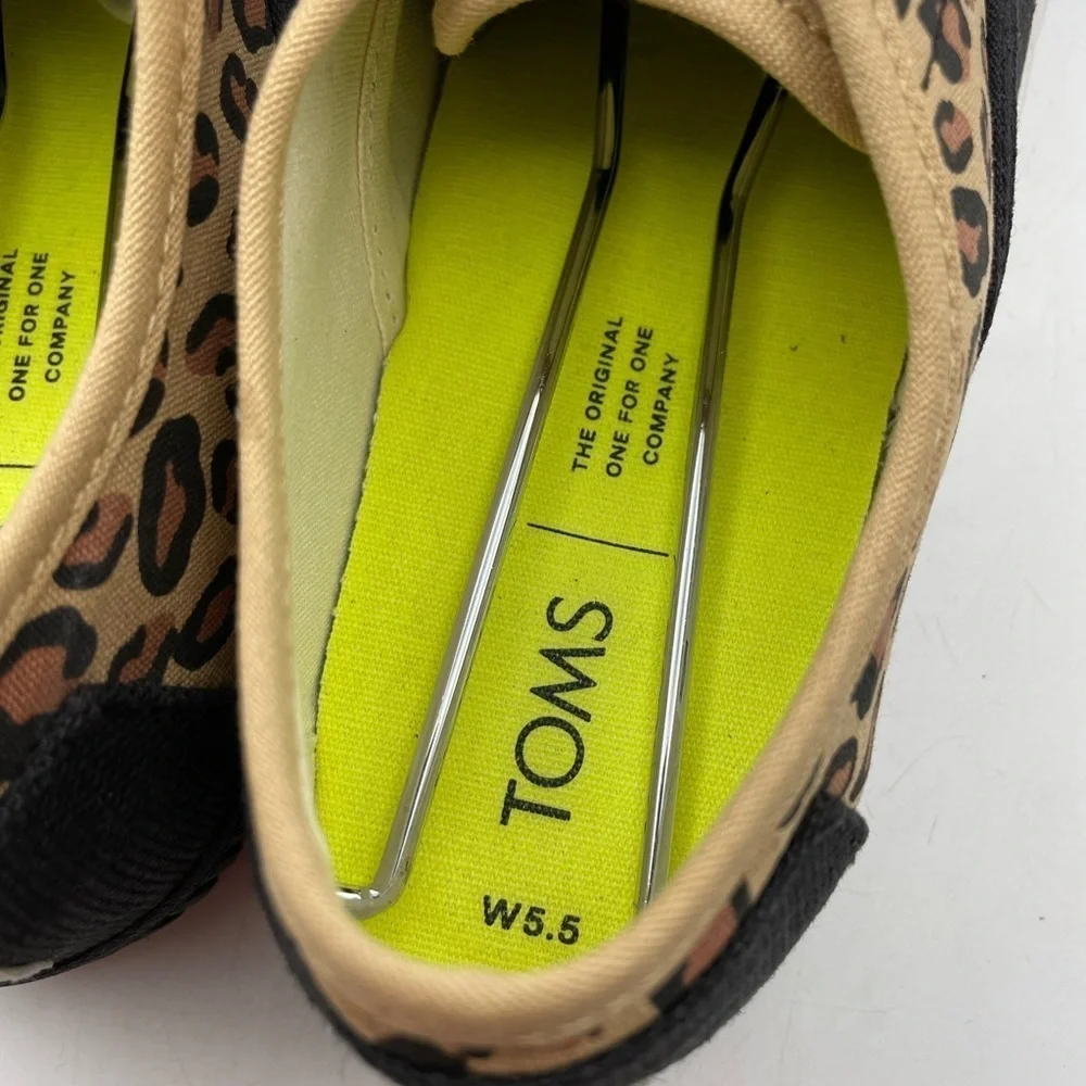 Toms cheetah print women’s sneakers size 5.5